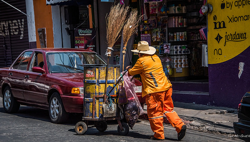 photo credit: 2016 - Mexico - Cuernavaca - Street Management Services via photopin (license)